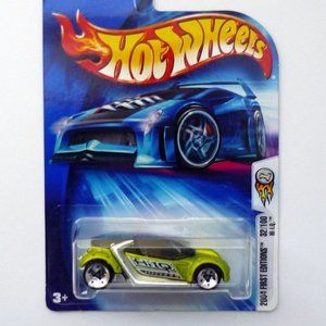 Hot Wheels Hi I.Q. #032 First Editions 32/100 Green Die-Cast Car 2004